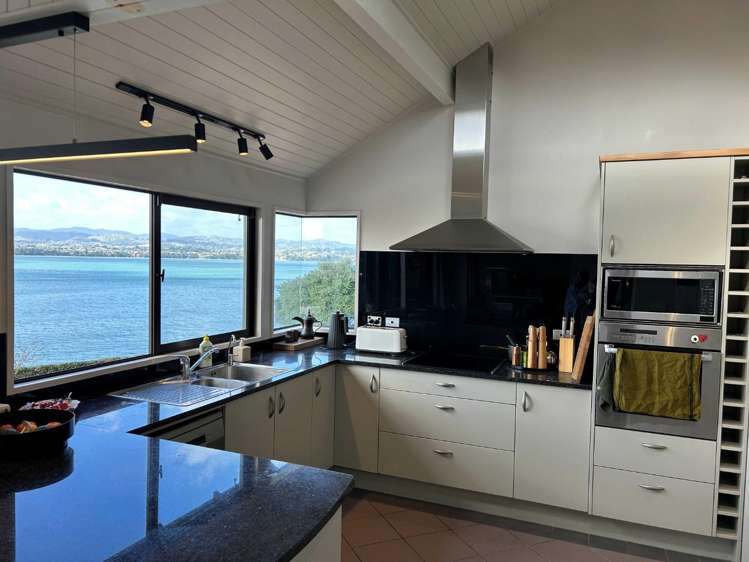 240 Devonport Road_0