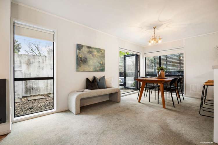 1/11 Smale Street Point Chevalier_3