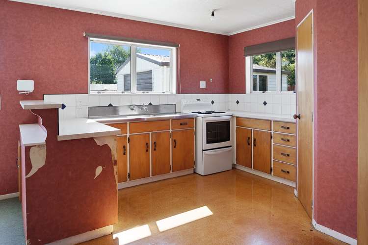 5b Lord Auckland Road Wakefield_5