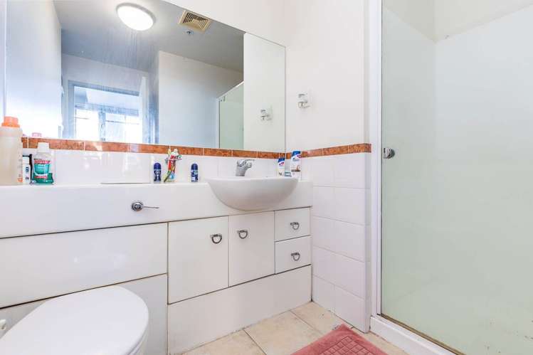 9k/14 Waterloo Quadrant Auckland Central_25