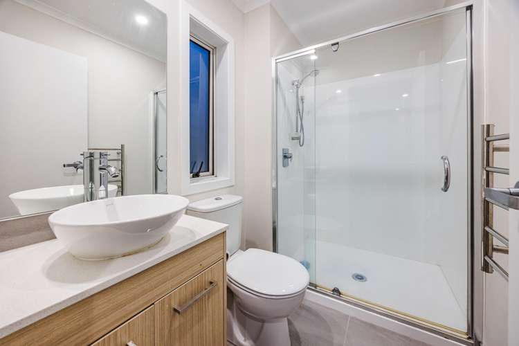 10 Panakenake Way Flat Bush_5