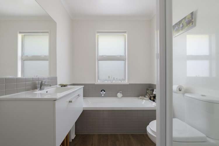 3 Pamela Place Otumoetai_12