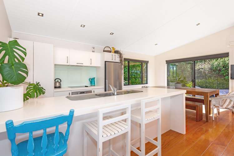 13 Sandy Cove Wainui_6