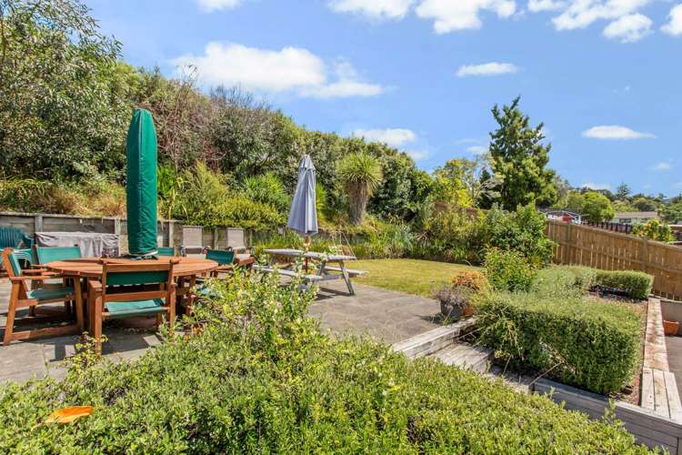 50 Lemnos Place Titirangi_13