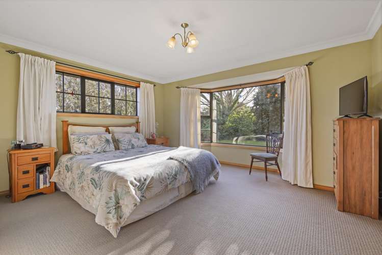 44 Millstream Drive Lincoln_18