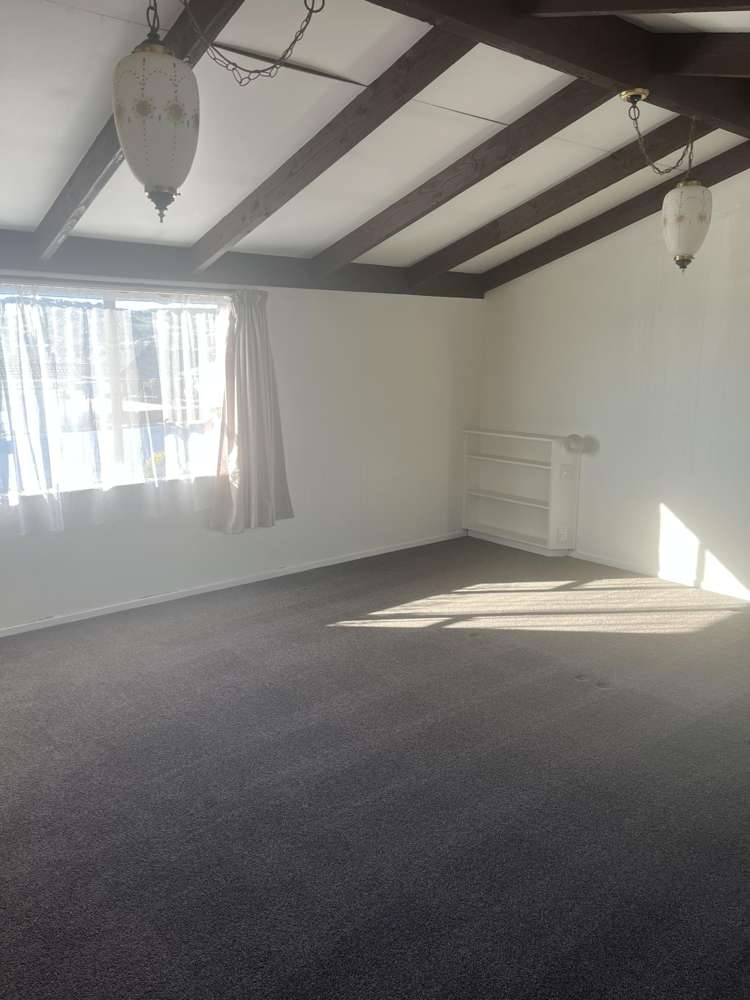 2/3 Exeter Street Stoke_15