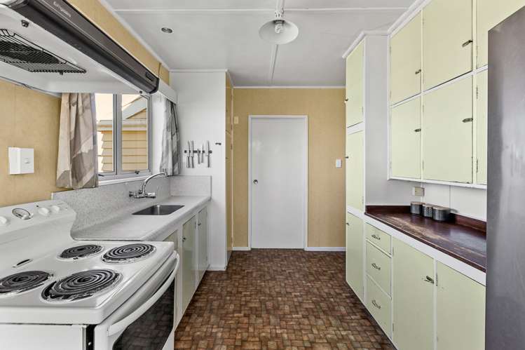 8 Barton Avenue Marewa_4