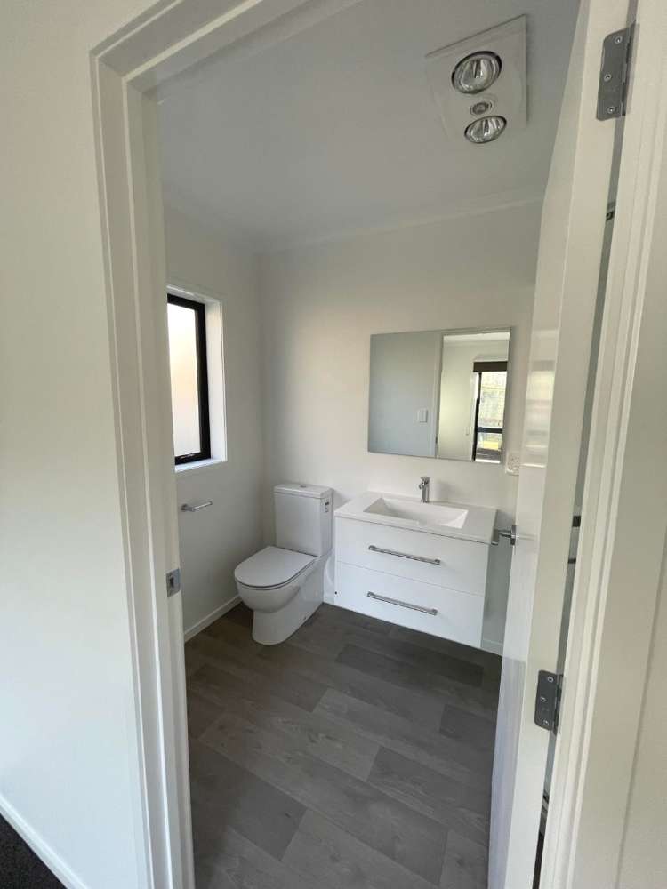 11 Royal Saint Annes Drive Kamo_9