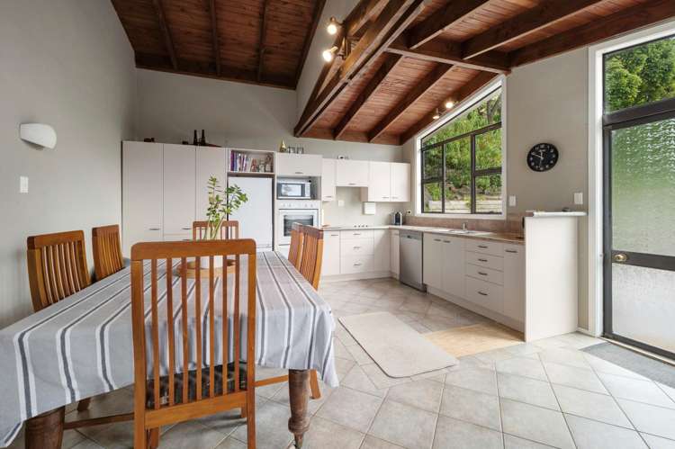 47 Spencer Road Lake Tarawera_13