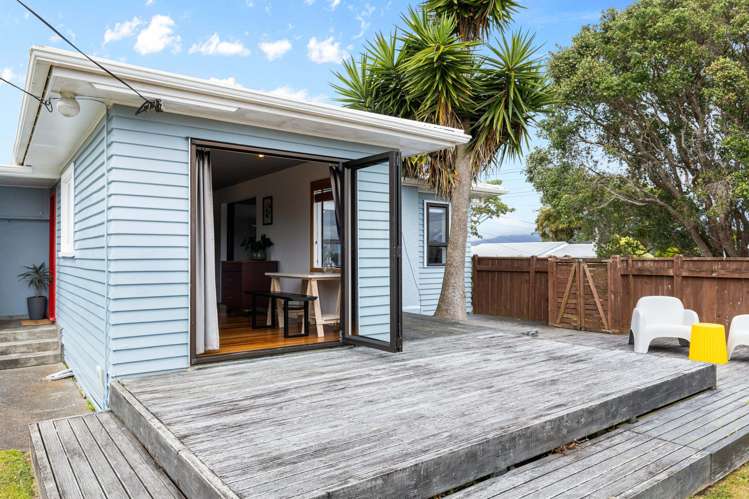 13 York Crescent Westown_16