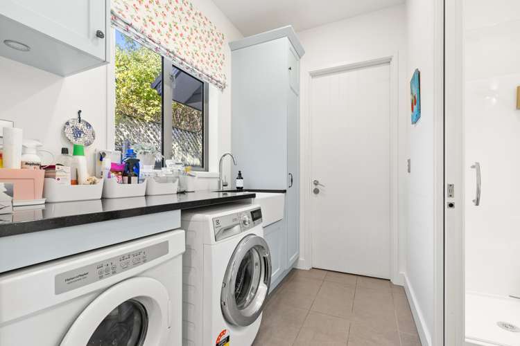 94 Saint Martins Road Saint Martins_21