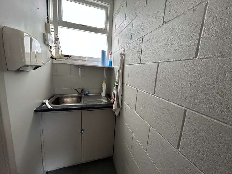 Unit 1/536 Kaikorai Valley Road Kenmure_9