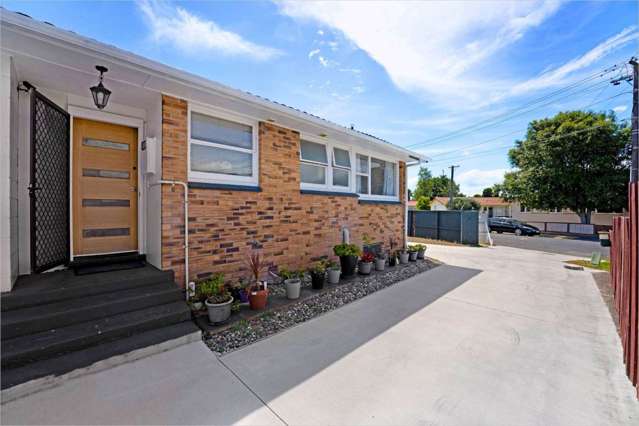 True Gem Brick and Tile 2 Bedroom home in Paku...