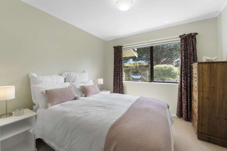 42 Walton Avenue Waikanae_5