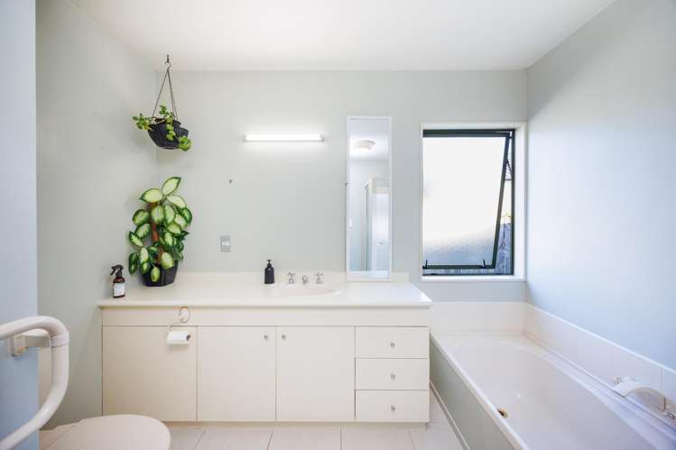5 Abby Road Fitzherbert_17
