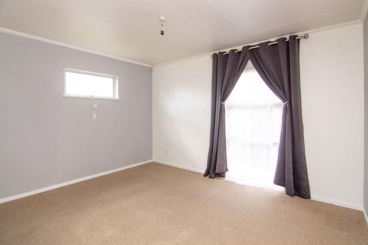 9 Pinedale Parade Milson_7