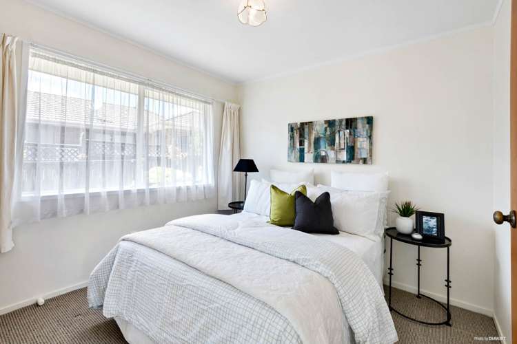 6 Crescent Hills Court Northpark_9