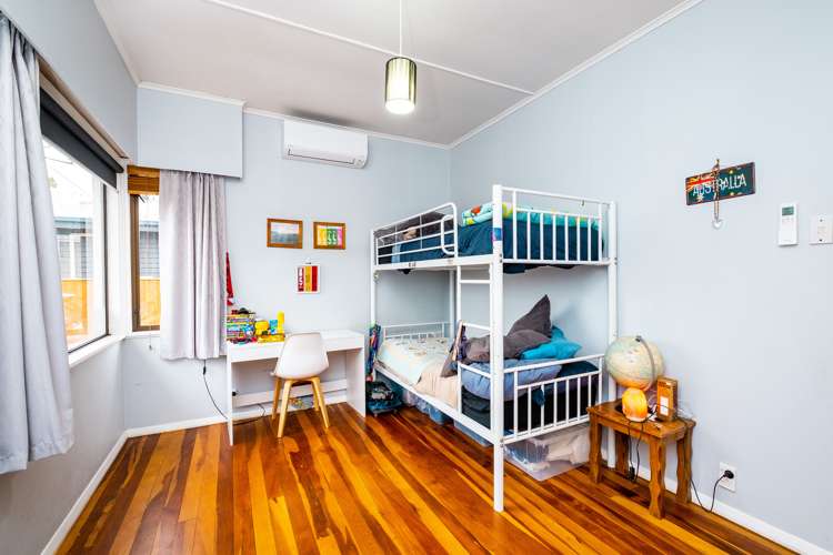 1407 Caroline Road Mayfair_15