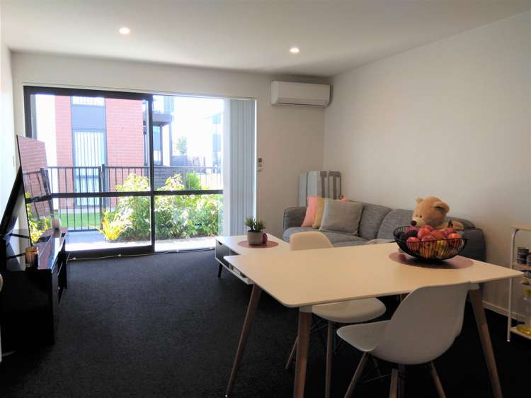 6/17 Bunyan Street Waltham_3