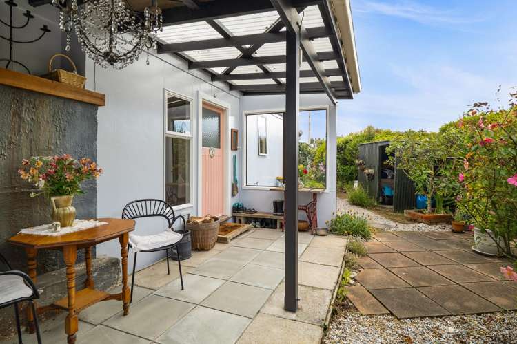10 Muri Street Aramoana_17