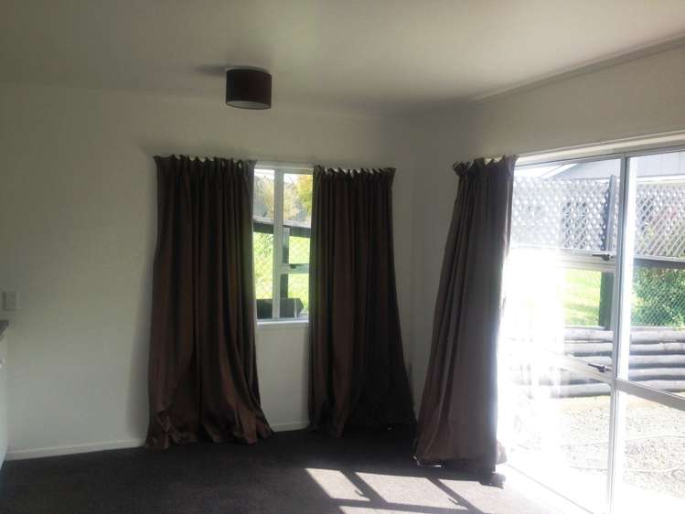 2/23 Nelson Street Helensville_6