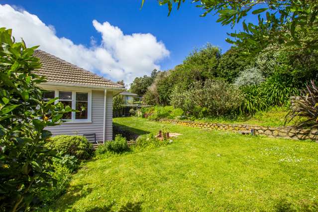 38 Collins Avenue Tawa_3