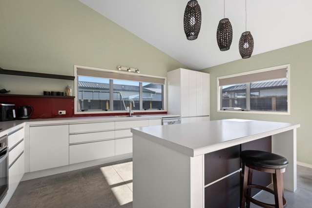 14 Surfers Avenue Waihi Beach_2