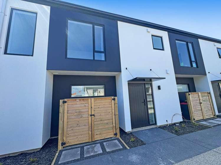 711C Worcester St Linwood_16