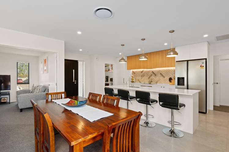 21 Bob Reid Crescent_5