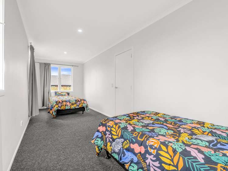 22 Sunrise Avenue Owhata_13