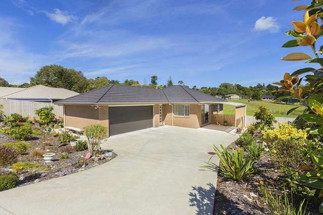 Spacious Family Living in the Heart of Warkworth