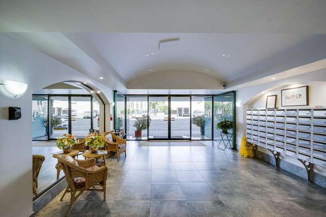 8/3 (GH) Shakespeare Road Napier South_4