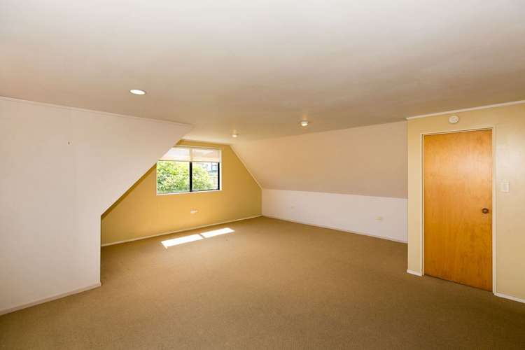 3 Lindaver Grove Merrilands_6