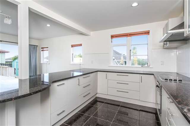 2/18 Tahi Terrace Glen Eden_2