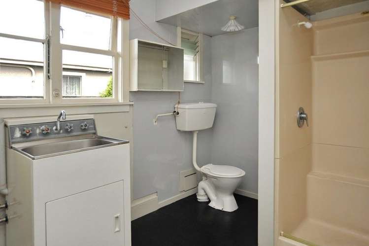 94 Wildberry Street Woolston_13