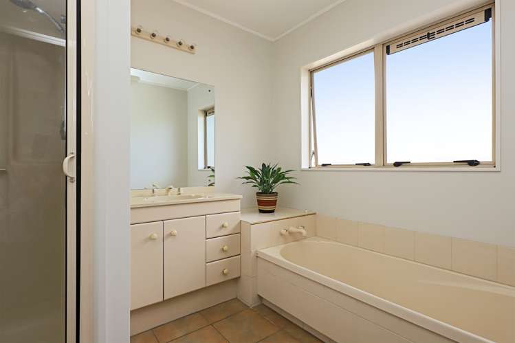 2/121 Auckland Road Greenmeadows_16