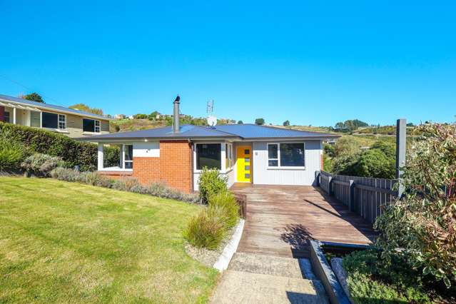 Sunny 3 Bedroom Home in Concord