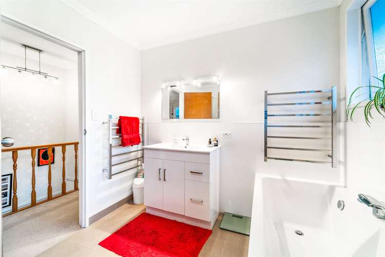 5 Chevron Place Castor Bay_16