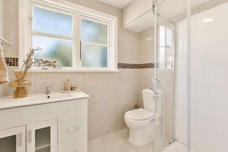 4 Dufek Crescent Wigram_13