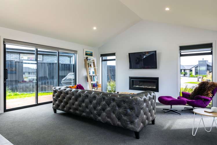 15 Catalina Crescent Burleigh_14