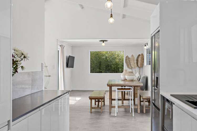 46 Donnelly Street Oakura_24