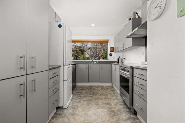 52 Kakariki Grove Waikanae_4