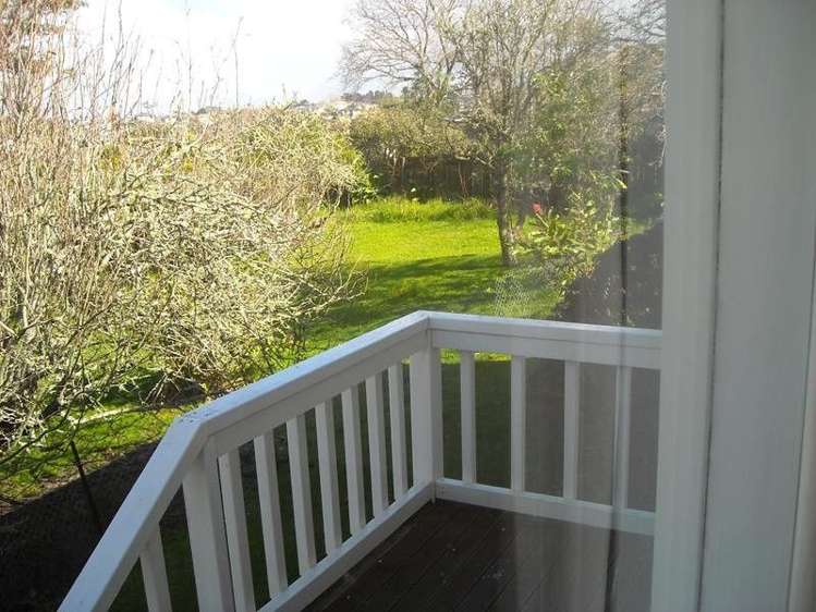 2/7 Oteha Valley Road Northcross_3