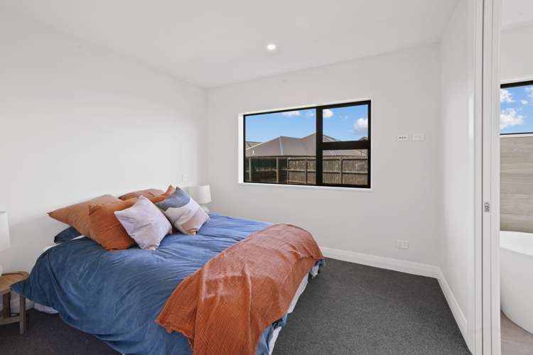 174 Southfield Drive Lincoln_25