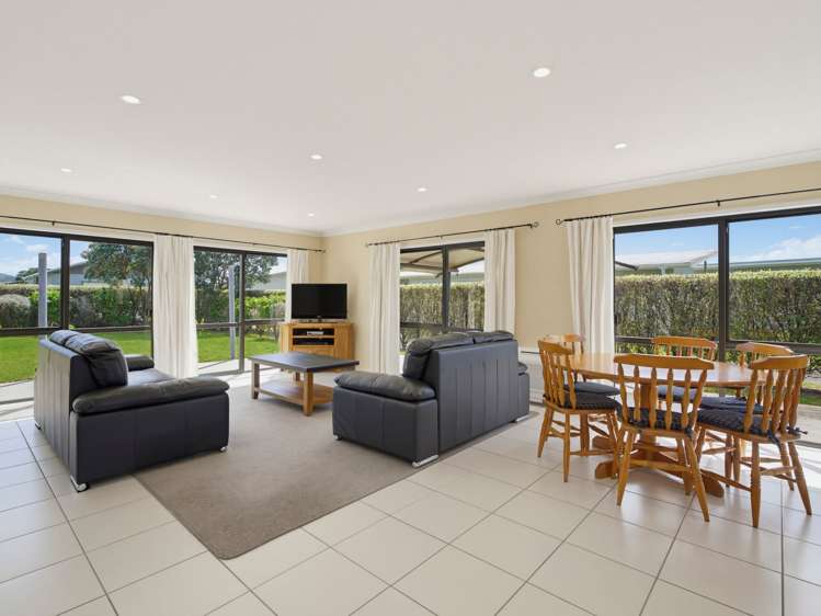 103 Ngaio Drive Matarangi_3