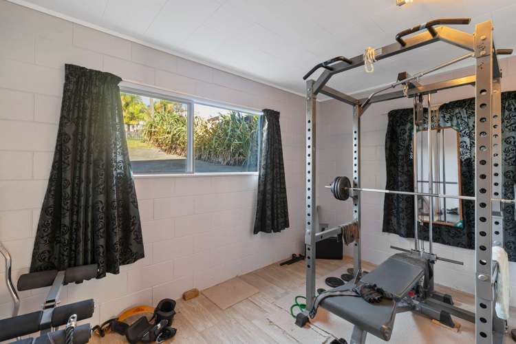 8 De Luen Avenue Tindalls Beach_7