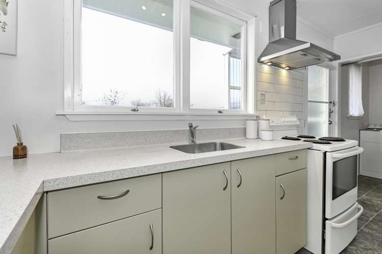 214 Portsmouth Road Flaxmere_6