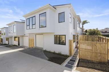 82A Hillcrest Avenue_1