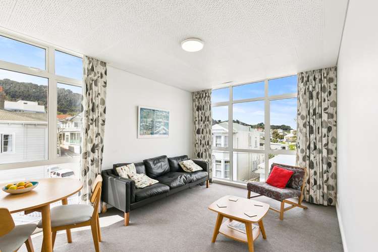 10/5 Levy Street Mount Victoria_2