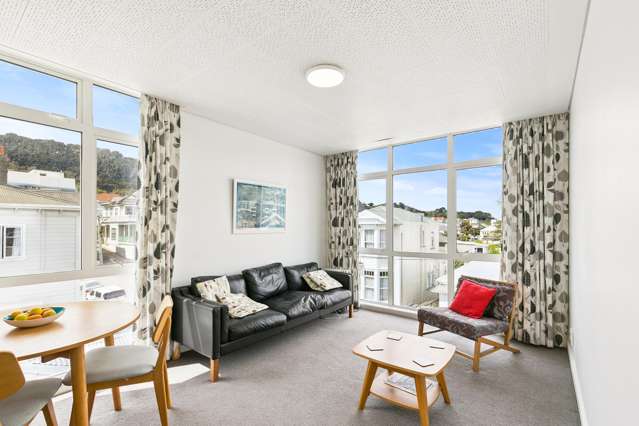 10/5 Levy Street Mount Victoria_2